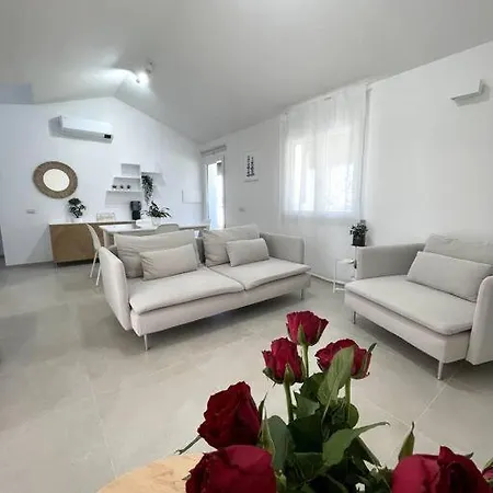 Ami Villa *